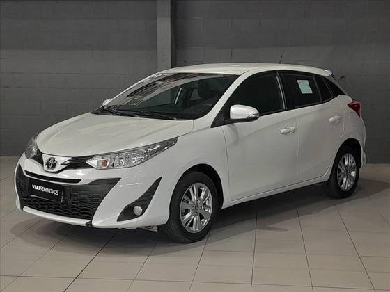 TOYOTA YARIS 1.3 16V FLEX XL PLUS TECH MULTIDRIVE TOYOTA YARIS 1.3 16V FLEX XL PLUS TECH MULTIDRIVE